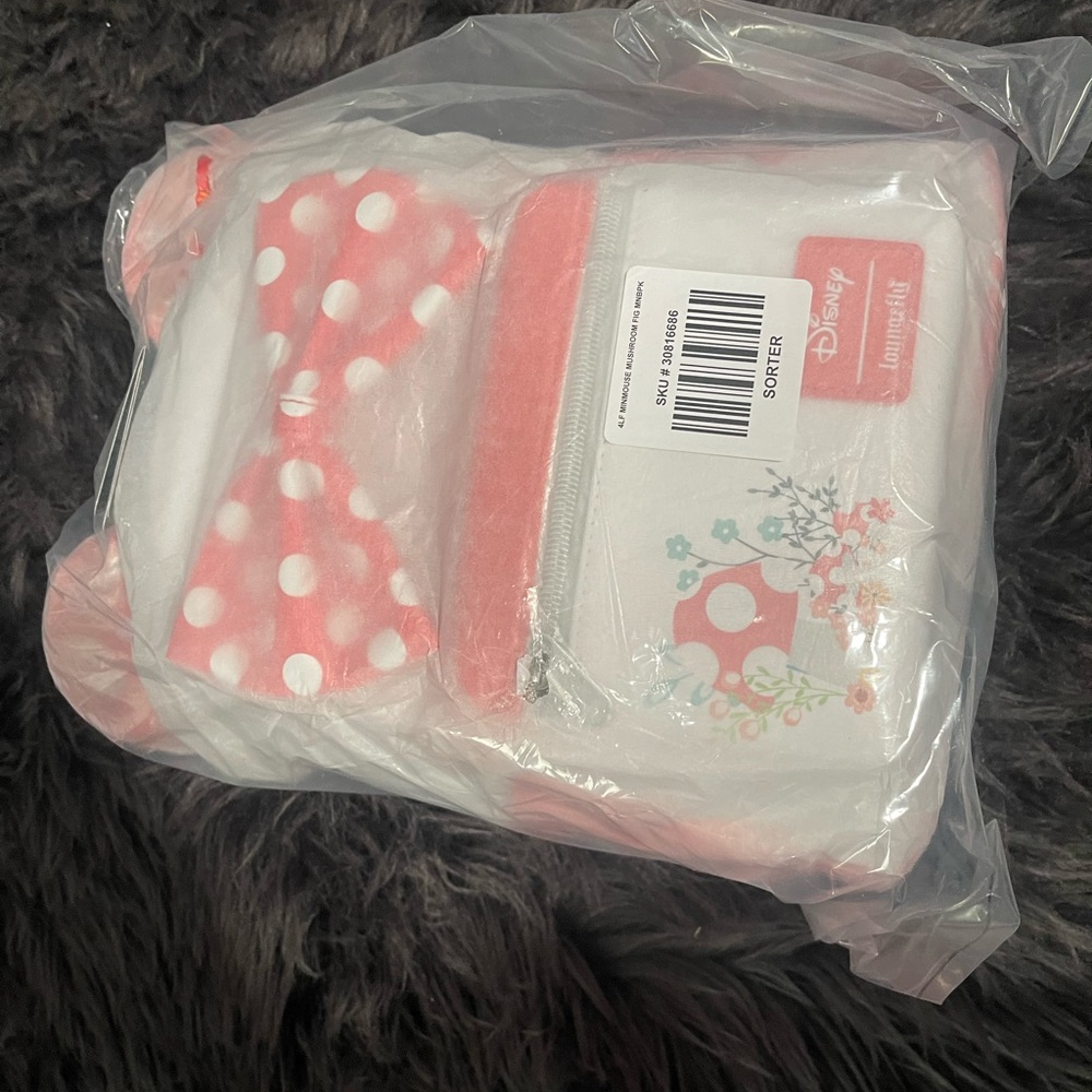 Loungefly Disney Minnie Mouse Mushroom Floral Mini
Backpack - Picture 5 of 5